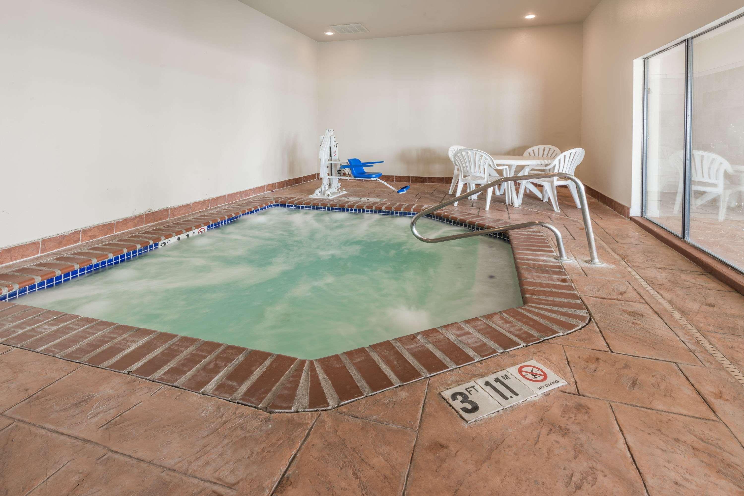 Hotel Wingate By Wyndham New Braunfels Extérieur photo