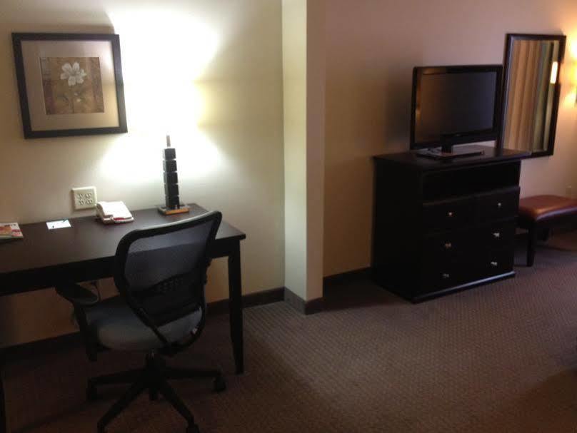 Hotel Wingate By Wyndham New Braunfels Extérieur photo